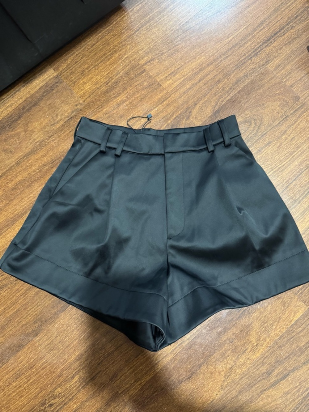 ZARA Black High-Waist Tailored Women’s Shorts SIZE XS NWT
